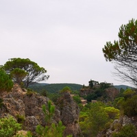 Photo de France - Le Cirque de Mourèze et le Lac du Salagou